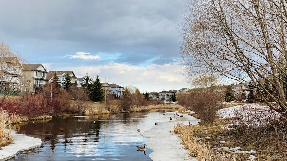 can you hike the edmonton river valley in winter the co clean