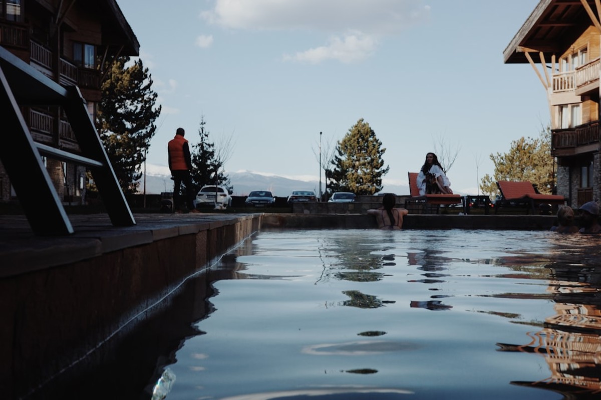 Indoor Hot Springs Near Edmonton vs Outdoor Hot Springs: Which Soak Is Right for You?